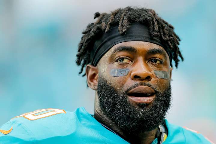 Former NFL pro bowler awarded $9.5M in fraud settlement against ex
