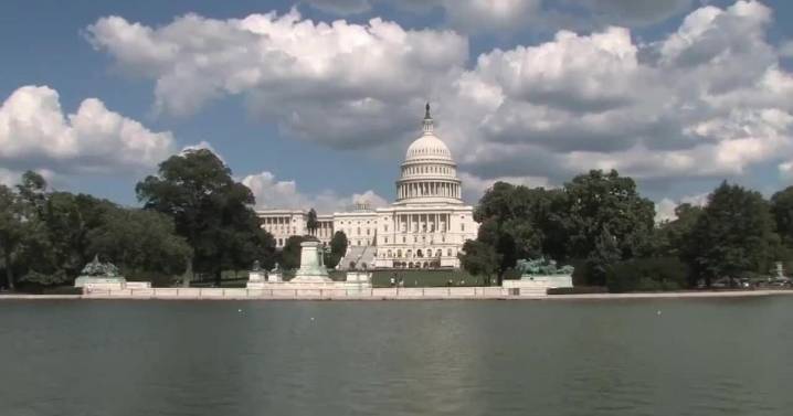 Fairchild Air Force Base families receive groceries during government shutdown aid event