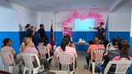 Mujeres de TransMonagas reciben charla sobre el mes rosa
