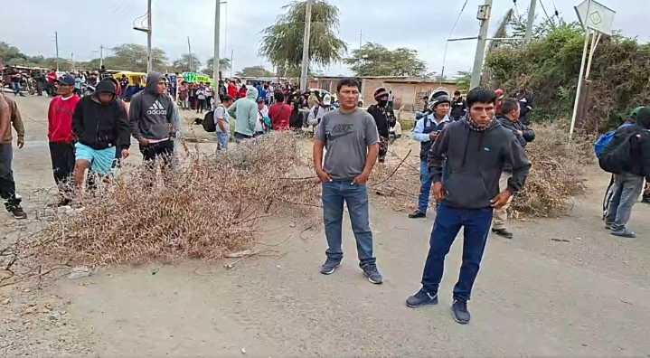 Pobladores de Terela protestan tras muerte de mujer arrollada por bus de empresa agrícola