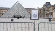 Race to capture thieves and recover jewels after heist at the Louvre