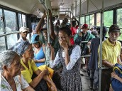 La fuerza del huracán Melissa, "la mayor tormenta del siglo", desvía los ataques de Trump al Pacífico