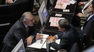 Juristas y opositores califican de regresiva la reforma de Sheinbaum a la ley de amparo