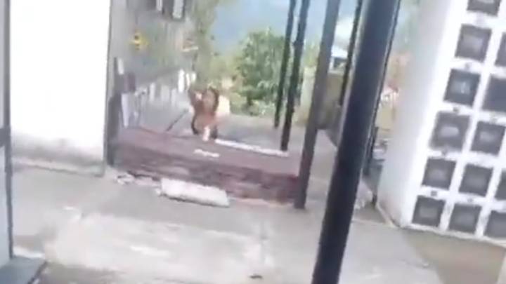 Mujer profanó tumba en Santander: iba a bañar y cambiar de ropa al difunto; esta es la historia