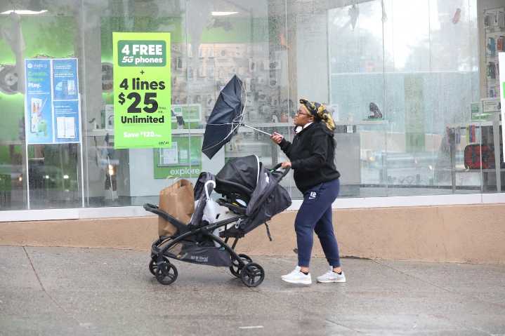 Live updates: More than 1,200 without power, wires down, flooding as storm pelts Staten Island