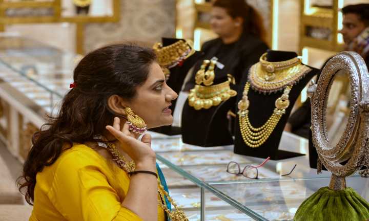 After crossing Rs 87K per sovereign, gold price in Chennai records drop on Oct 3