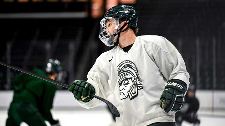 Michigan State hockey begins season with test against New Hampshire
