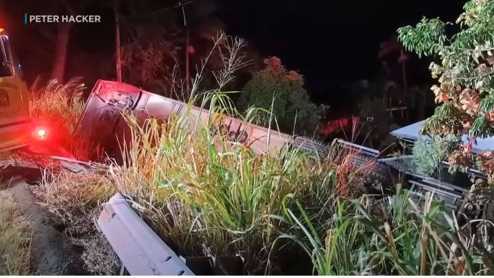 22 hurt when bus rolls off Hawaii’s Mamalahoa Highway, slides down embankment