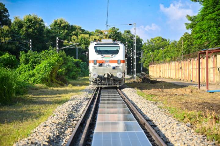 Cabinet Okays 4 Multi-Tracking Railway Projects Worth Rs 24,634 Crore
