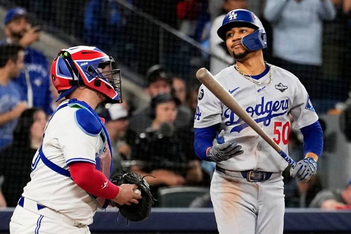 Dodgers shake up lineup, look to get sluggish offense going in Game 5