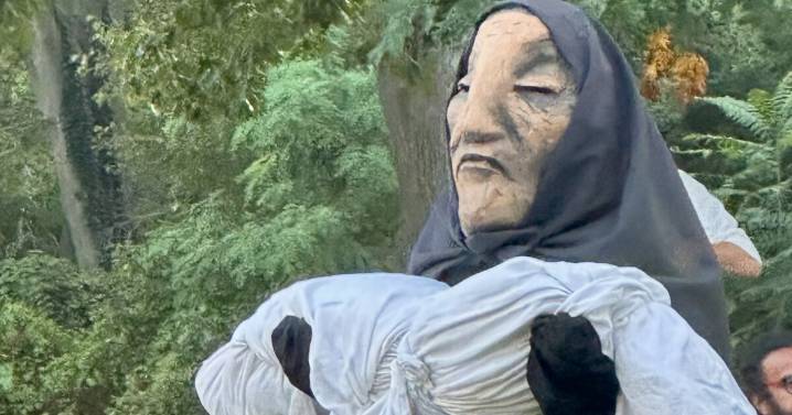 Bread and Puppet Theater is still working to 'make the revolution irresistible'