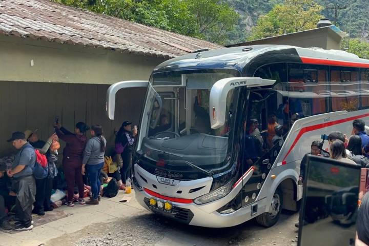Machu Picchu: PeruRail anuncia traslado de dos buses de servicio turístico a ciudadela