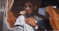 “Como volver a nacer”: palestinos liberados por Israel celebran emotivo reencuentro con sus familias