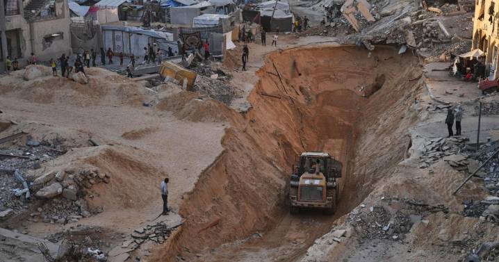 Israel identifica el cuerpo de un rehén mientras el principal cruce a Gaza sigue cerrado