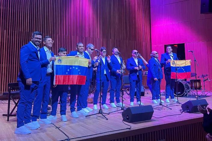 Lara Somos representó a Venezuela en congreso musical en Toronto