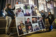 A seis años, familias honran a policías caídos en Aguililla