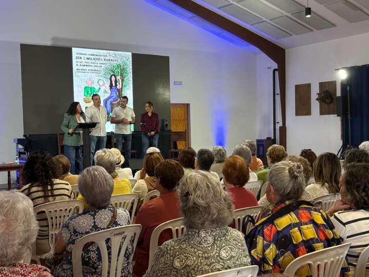 La Diputación reúne en unas jornadas en Huerto Ramírez a 140 participantes para conmemorar el Día de las Mujeres Rurales