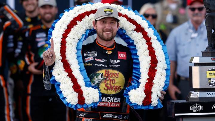 Indiana's Chase Briscoe will race for a NASCAR championship after Talladega win