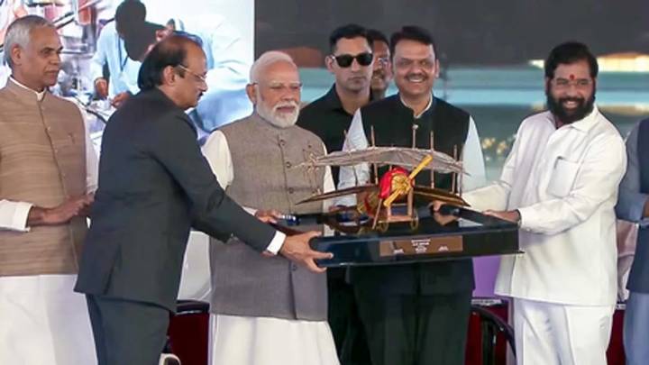 PM Modi: Navi Mumbai Airport Key to Boosting Regional Connectivity