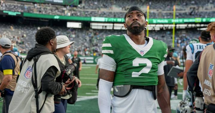Fields or Taylor? Jets coach Aaron Glenn keeping Bengals guessing on starting QB