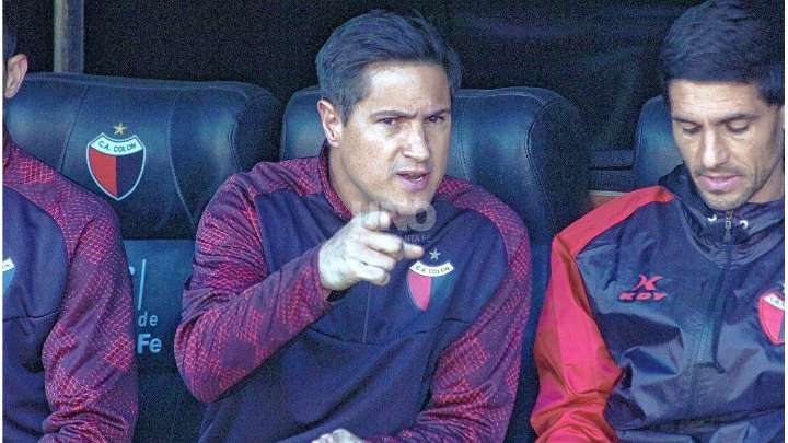 Luciani confirmó a Ezequiel Medrán como DT de Colón si gana las elecciones