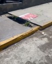 Tanquilla destapada frente al Periférico es un peligro