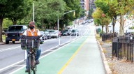 Límite de velocidad de bicicletas y patinetes eléctricos: 15 millas por hora