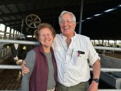 Tiene 1000 vacas. El tambo de más de 100 años que unió arte, familia y es un modelo exitoso