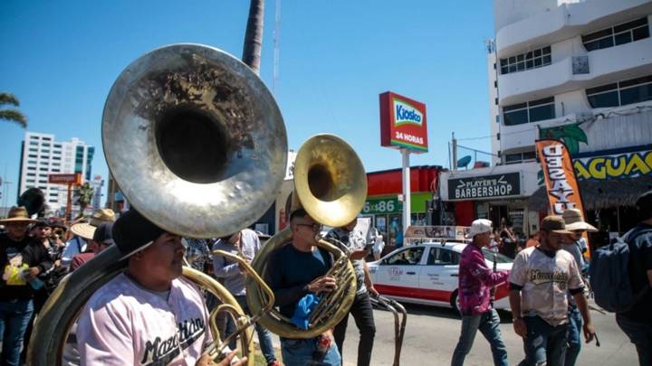Junior H enfrentaría multa de 400 mil pesos por interpretar “El Azul” y “El hijo mayor” en Zapopan