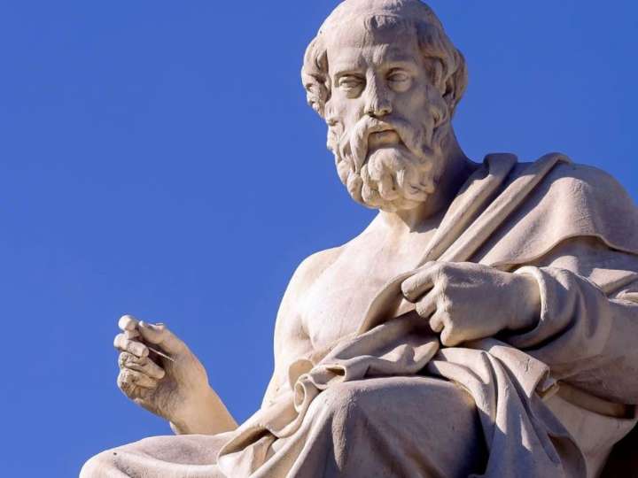 Qué significa “Vincit qui patitur”, el lema romano que inspira en la vida moderna