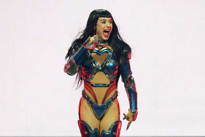 Katy Perry & Justin Trudeau: It's Official! We're Dating!