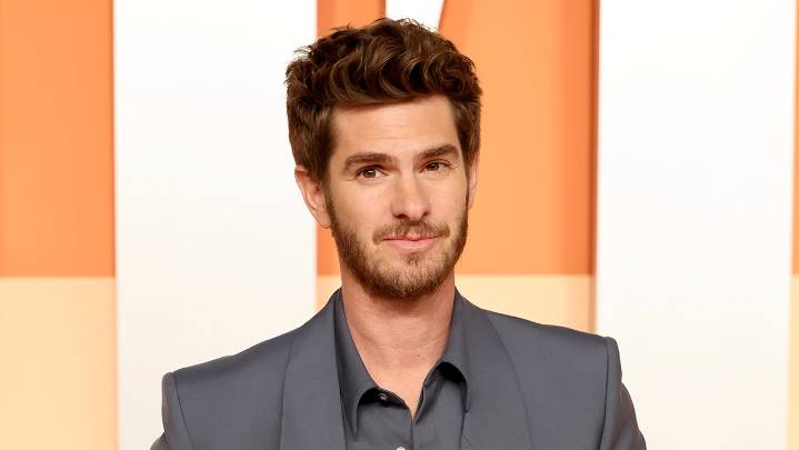 Andrew Garfield Addresses Viral Glasses Look at Golden Globes