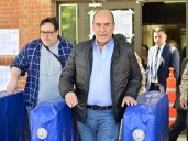 Tras la victoria electoral el Gobierno también dilata la convocatoria a gobernadores: "Hay tiempo hasta diciembre"