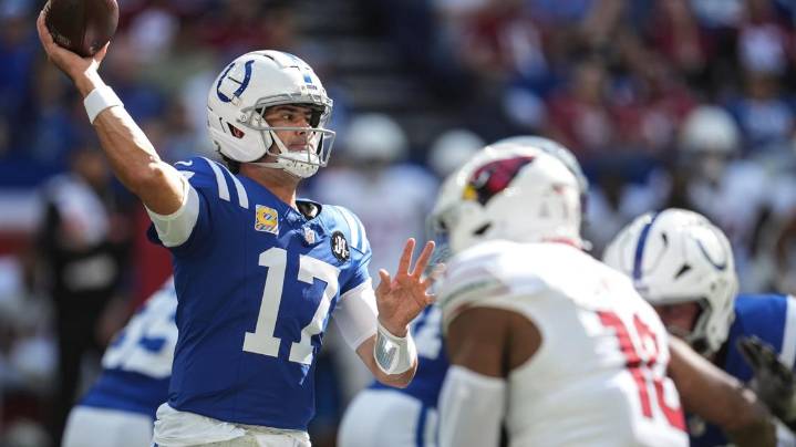 Colts hope to keep rolling as reeling Cardinals try to snap losing streak