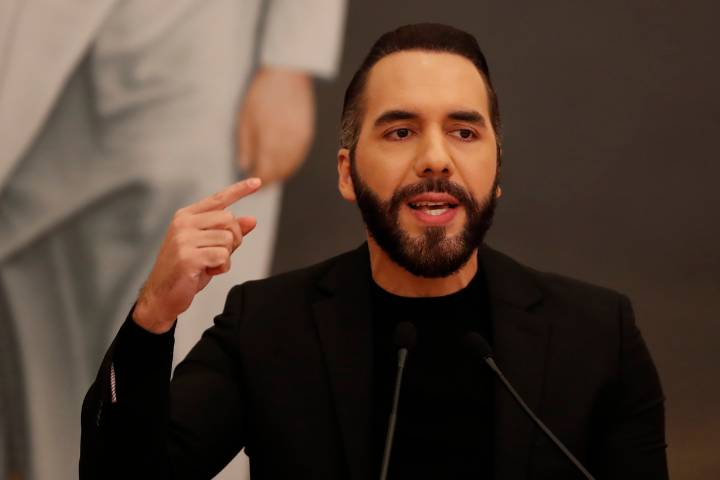 Gobierno de Bukele prohíbe el «lenguaje inclusivo» en las escuelas públicas de El Salvador