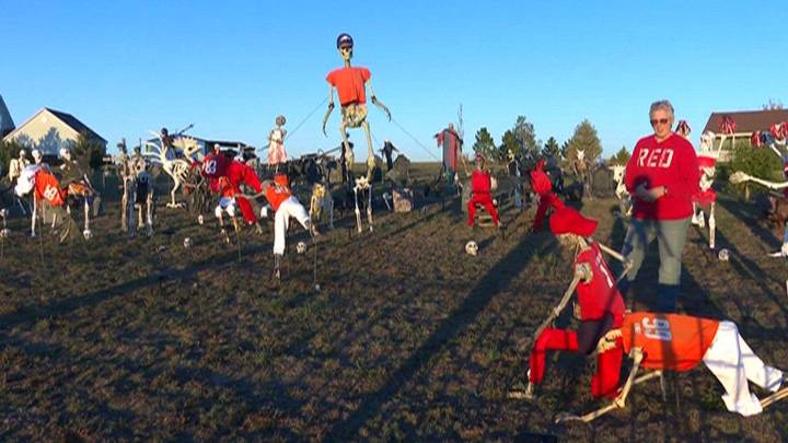 Colorado couple creates Halloween display to honor Broncos