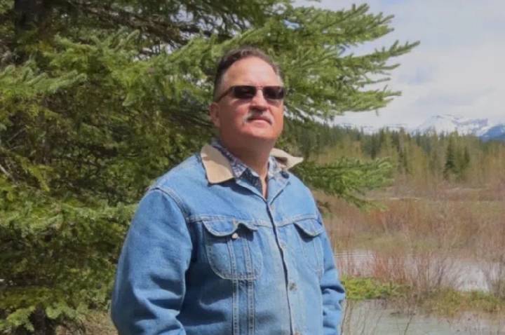 B.C. man dies three weeks after fighting off grizzly bear