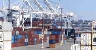 Los aranceles podrían reducir hasta dos décimas el PIB español en 2025