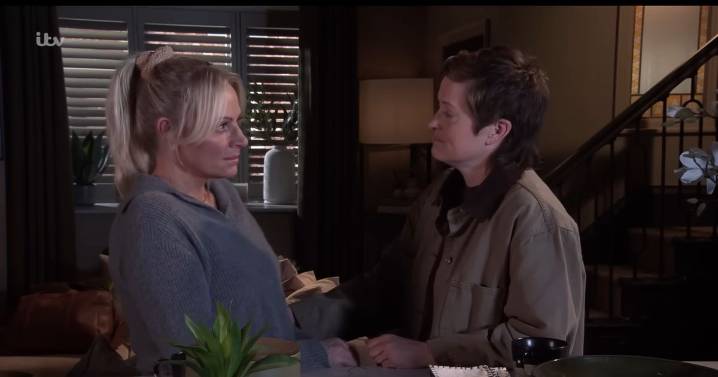 Coronation Street fans rumble Lisa Swain's 'plan' for 'evil' Becky as she's 'no fool'