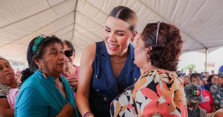 Entrega gobierno segundo cheque para beneficiarios del programa Adultos Mayores