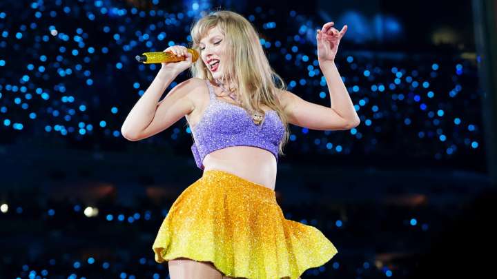 Taylor Swift Sets New Chart Record With 'Life of a Show Girl' Debut