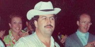 La historia de amor que dio origen al imperio narco de Pablo Escobar: una ruta de “mulas” codiciada y millones de dólares en juego