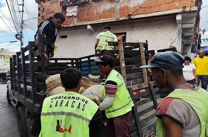 GDC entrega materiales para poner "pepitas" las viviendas en San Pedro