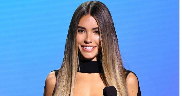 Fans Call Madison Beer's 'Bittersweet' Photo 'Life