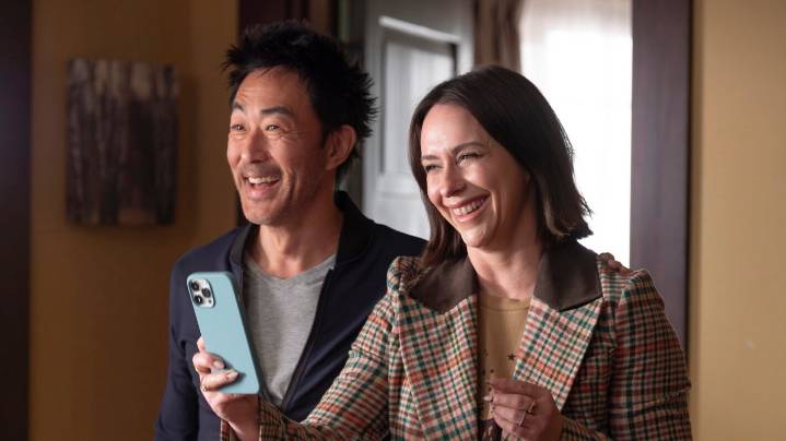 '9-1-1's Jennifer Love Hewitt & Kenneth Choi Give Maddie & Chimney Fans a Special Treat