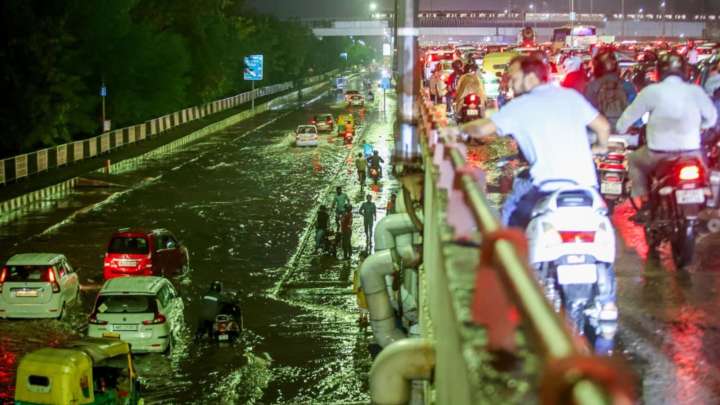 15 flights disrupted as rain lashes Delhi-NCR, traffic comes to grinding halt