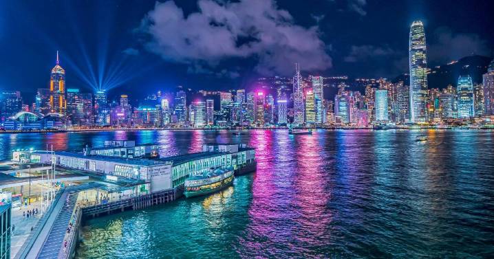 Hong Kong International Airport is offering free layover tours to Aussies
