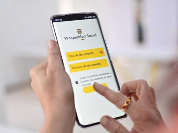 Páginas falsas promocionan en Facebook supuestos subsidios del gobierno