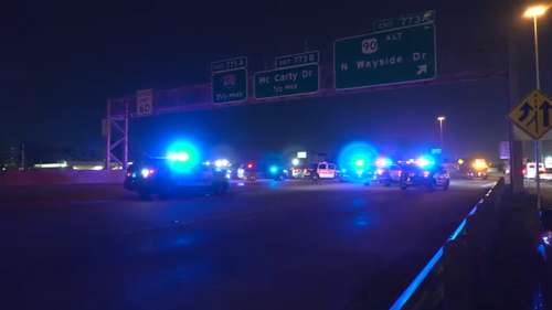 Driver killed in crash after vehicle stalls on East Freeway, HPD says