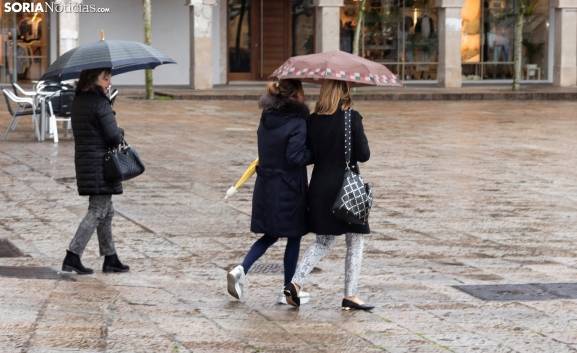 El viento y la lluvia marcan el inicio del jueves en toda la provincia
